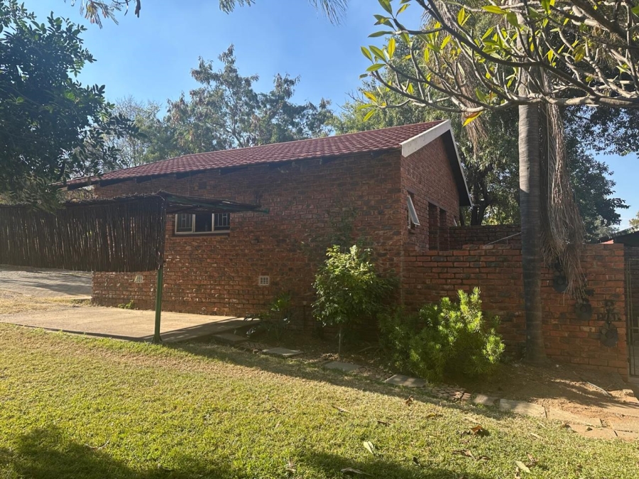 3 Bedroom Property for Sale in Geelhoutpark North West